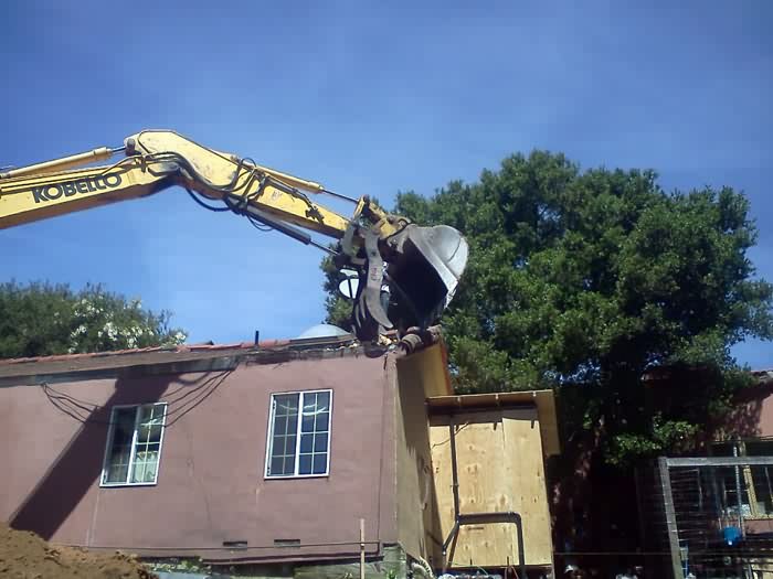 Guest House, 5-Car Garage and Game Room built using Vitruvian's Green Building System, Oakland, California