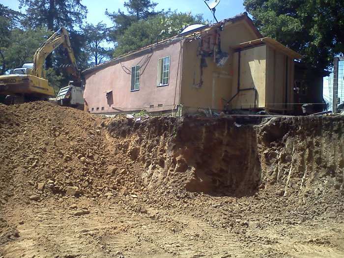 Guest House, 5-Car Garage and Game Room built using Vitruvian's Green Building System, Oakland, California