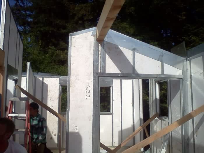 Guest House, 5-Car Garage and Game Room built using Vitruvian's Green Building System, Oakland, California